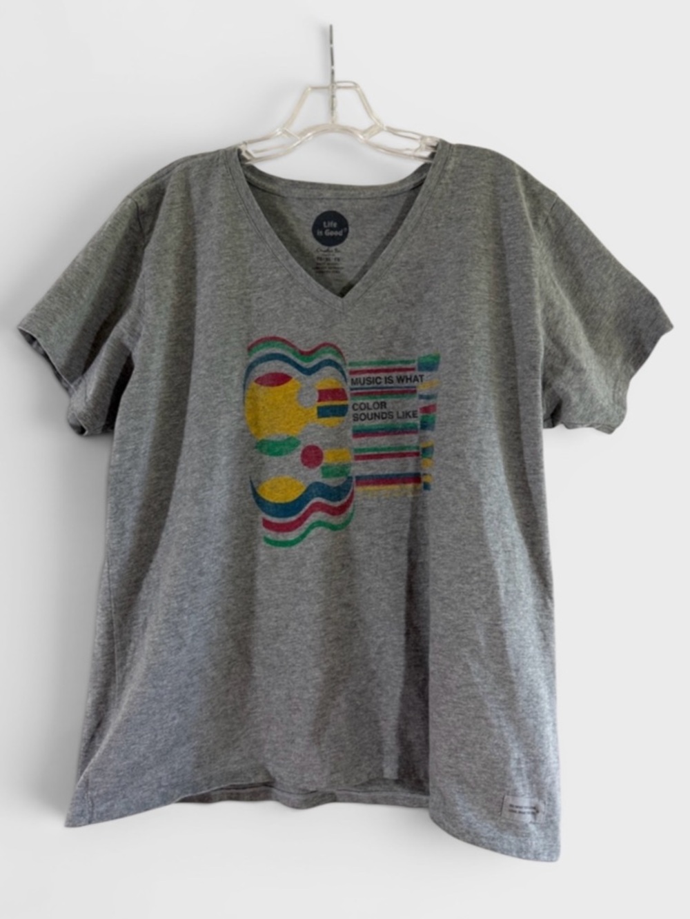 422 10/$50🏄🏻‍♀️ Life is Good Music is What Color Sounds Like V-Neck Gray T-Shirt